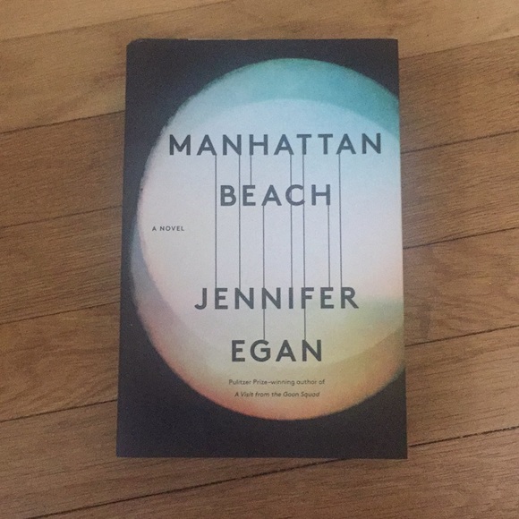 Manhattan Beach by Jennifer Egan - Picture 1 of 3